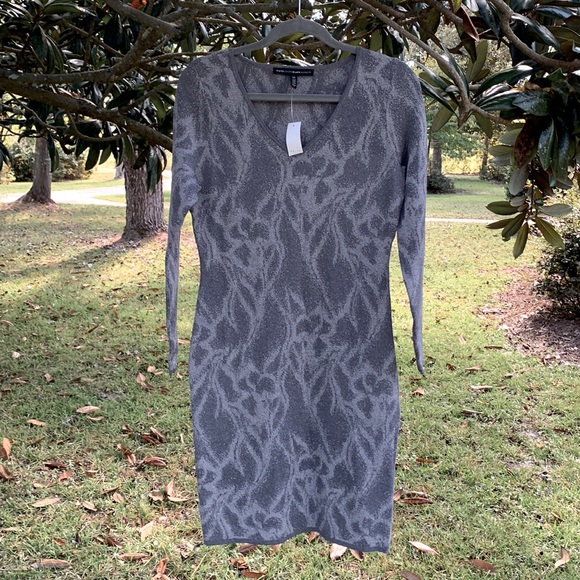 🌺 2/$40 PRICE ⬇️!! NEW!! Beautiful WHITE HOUSE BLACK MARKET Body Con DRESS !! - Picture 4 of 12